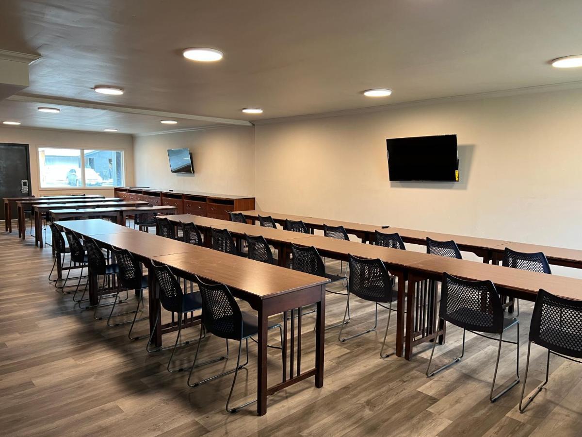 Days Inn And Suites By Wyndham Port Huron Zewnętrze zdjęcie