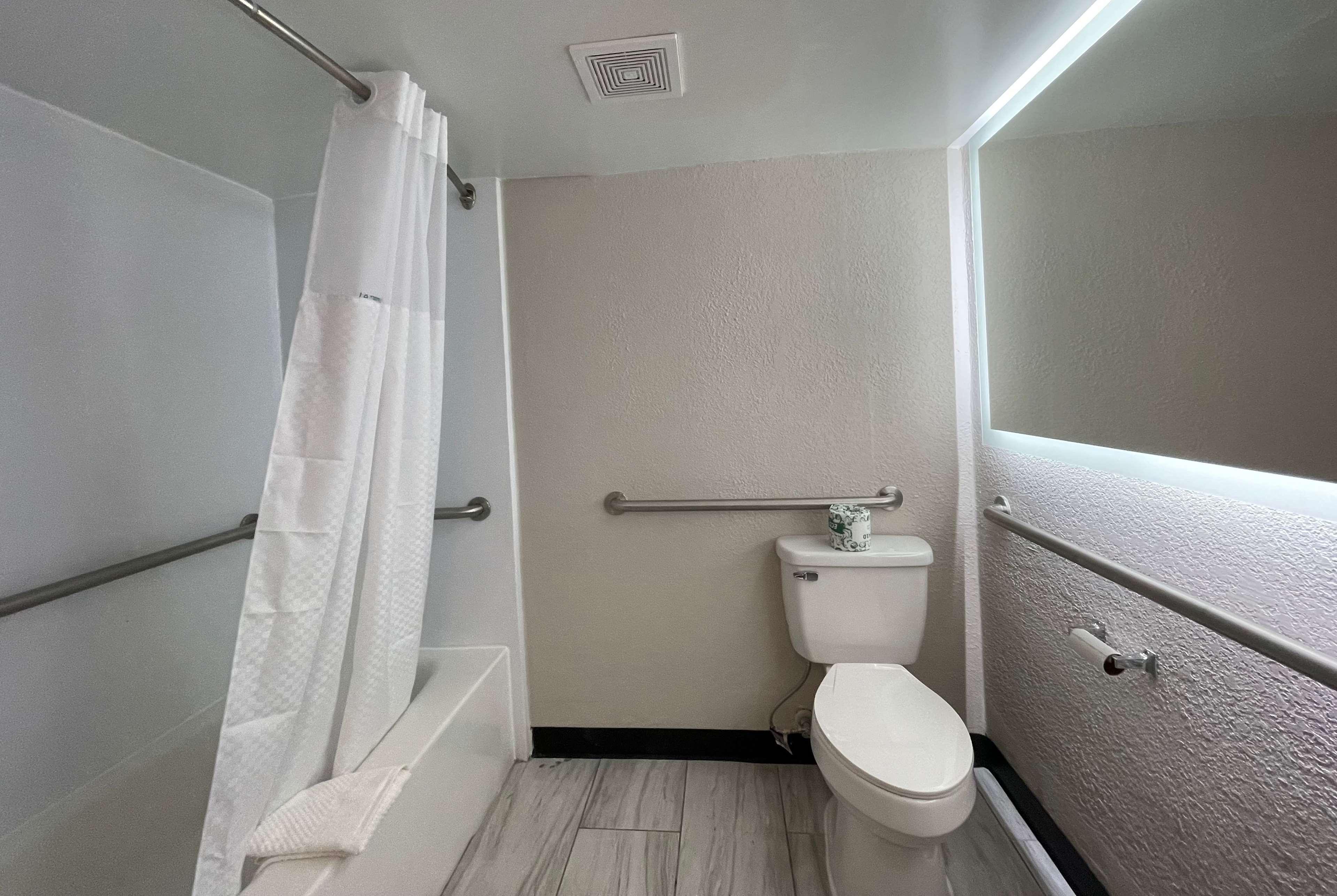 Days Inn And Suites By Wyndham Port Huron Zewnętrze zdjęcie