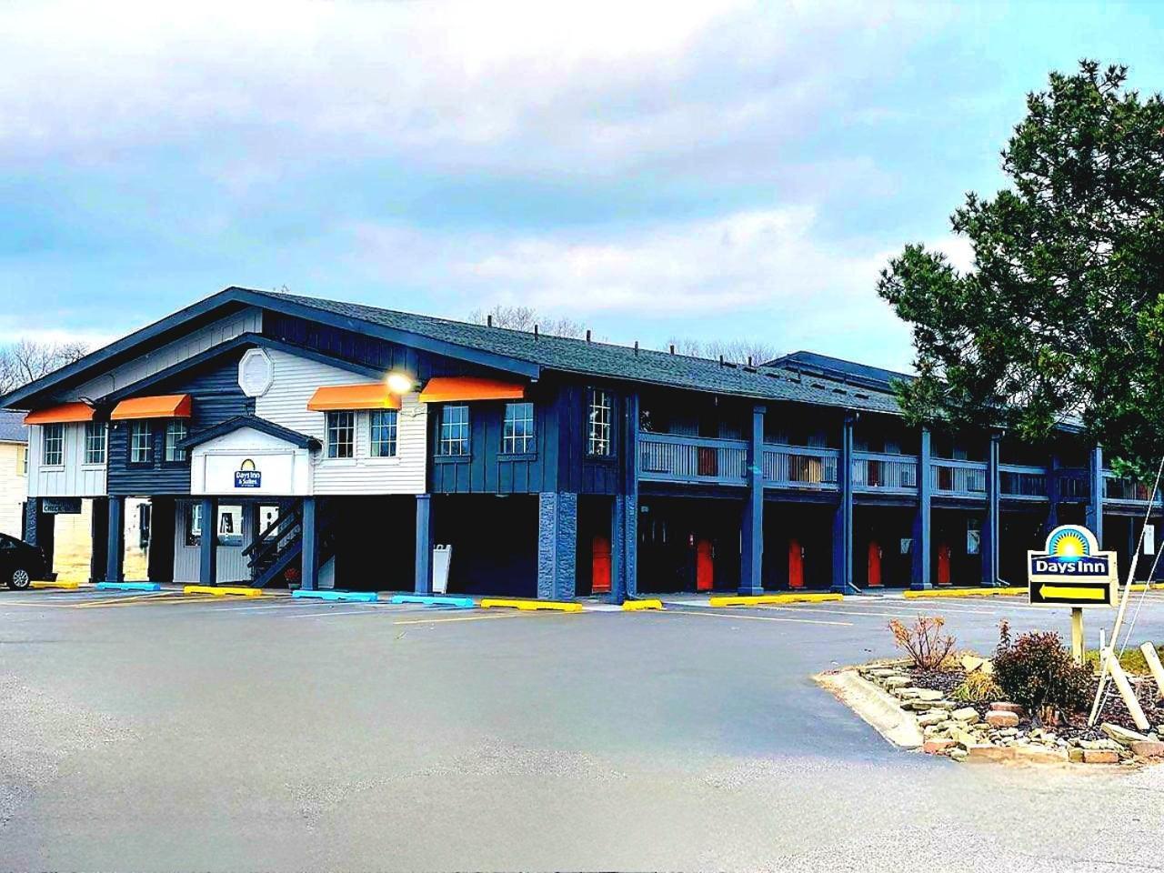 Days Inn And Suites By Wyndham Port Huron Zewnętrze zdjęcie
