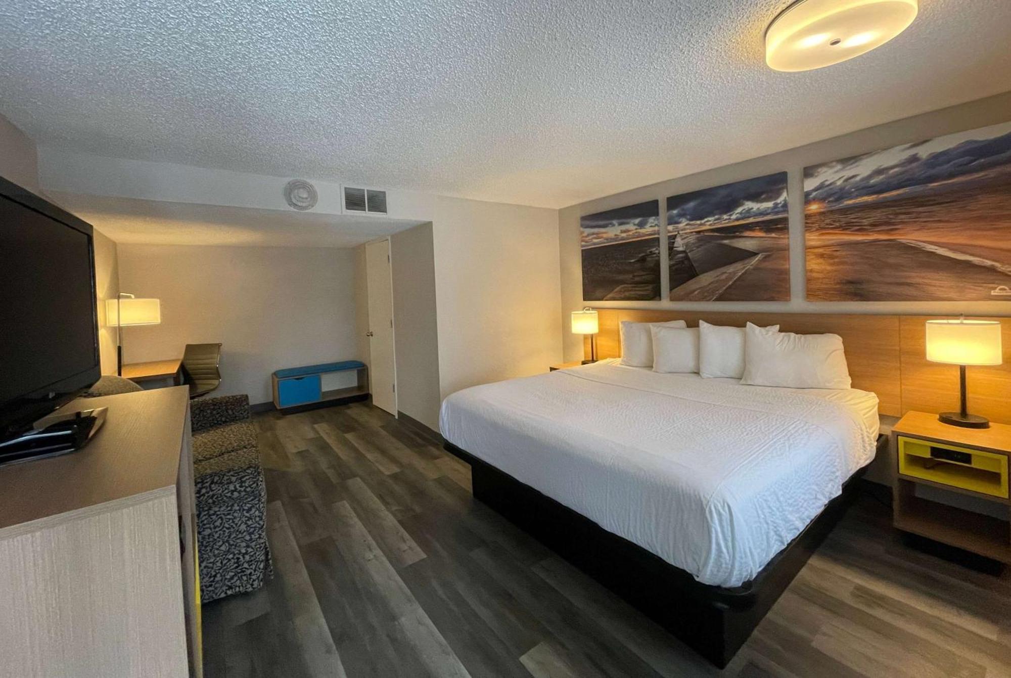 Days Inn And Suites By Wyndham Port Huron Zewnętrze zdjęcie