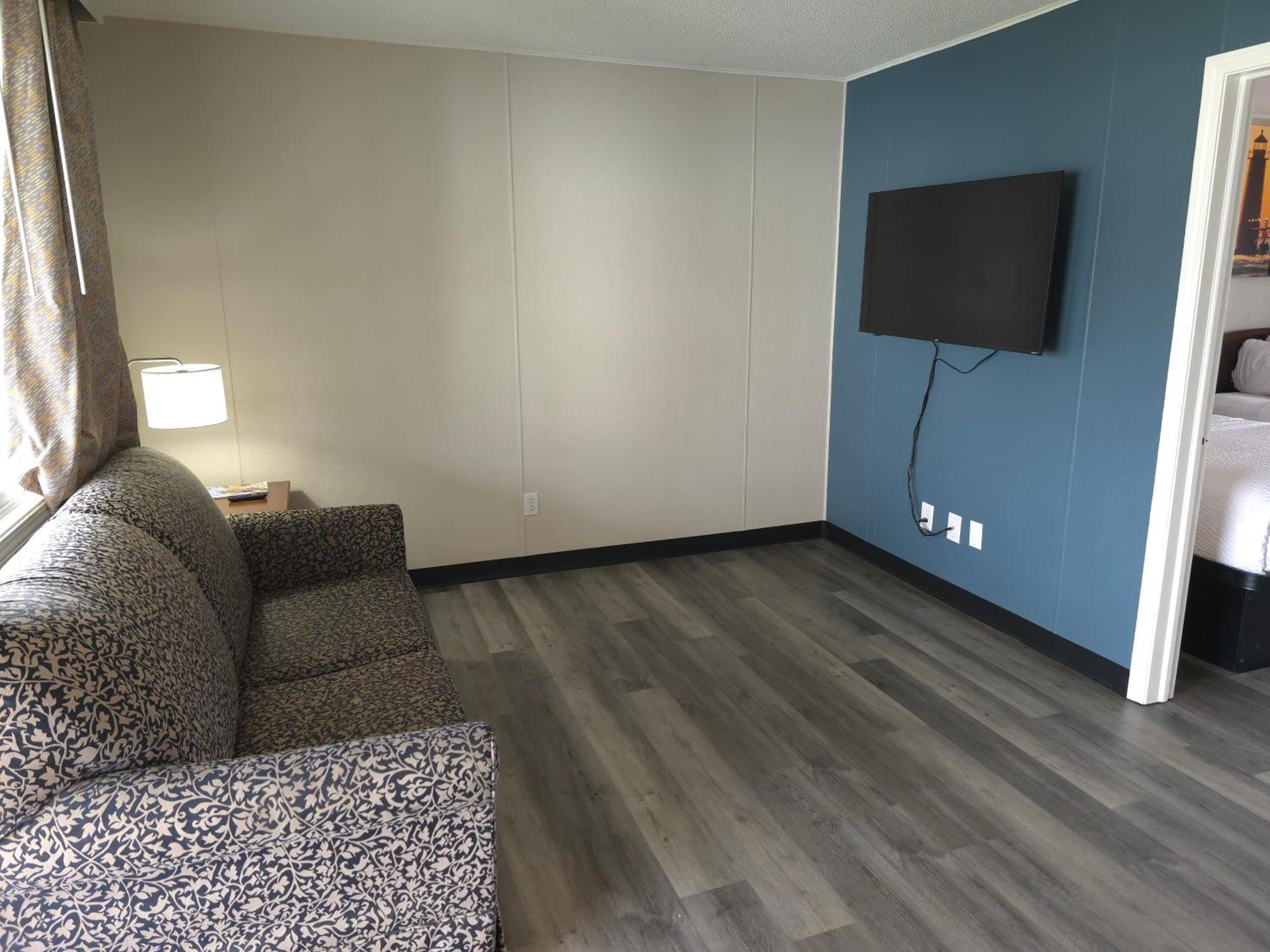 Days Inn And Suites By Wyndham Port Huron Zewnętrze zdjęcie
