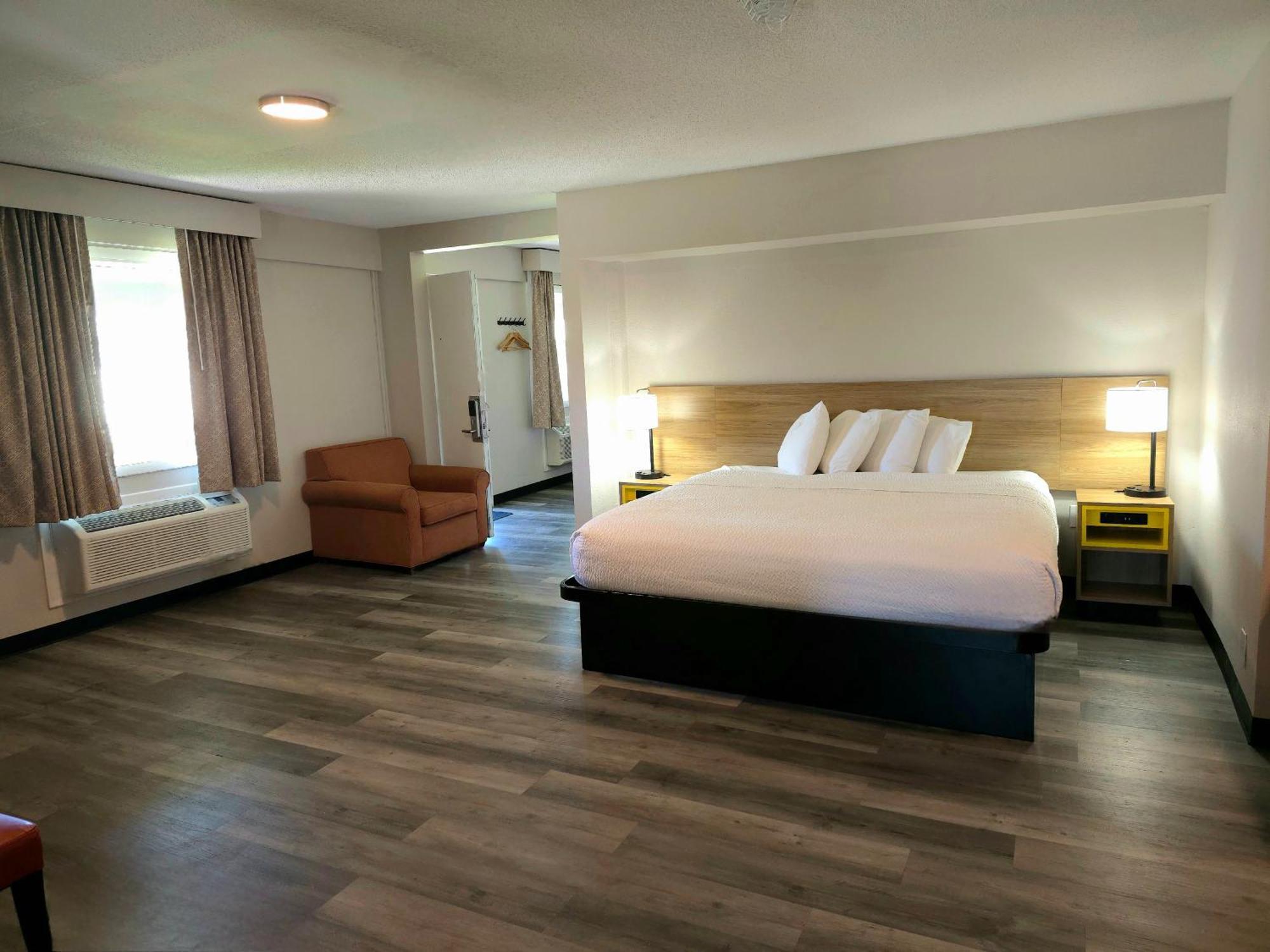 Days Inn And Suites By Wyndham Port Huron Zewnętrze zdjęcie